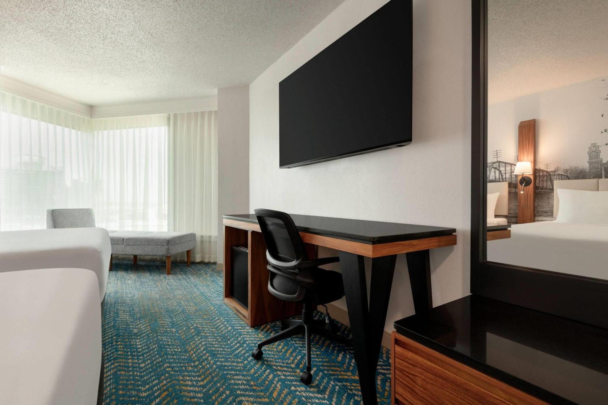 Deluxe Double Room Two Double Beds Non-Smoking