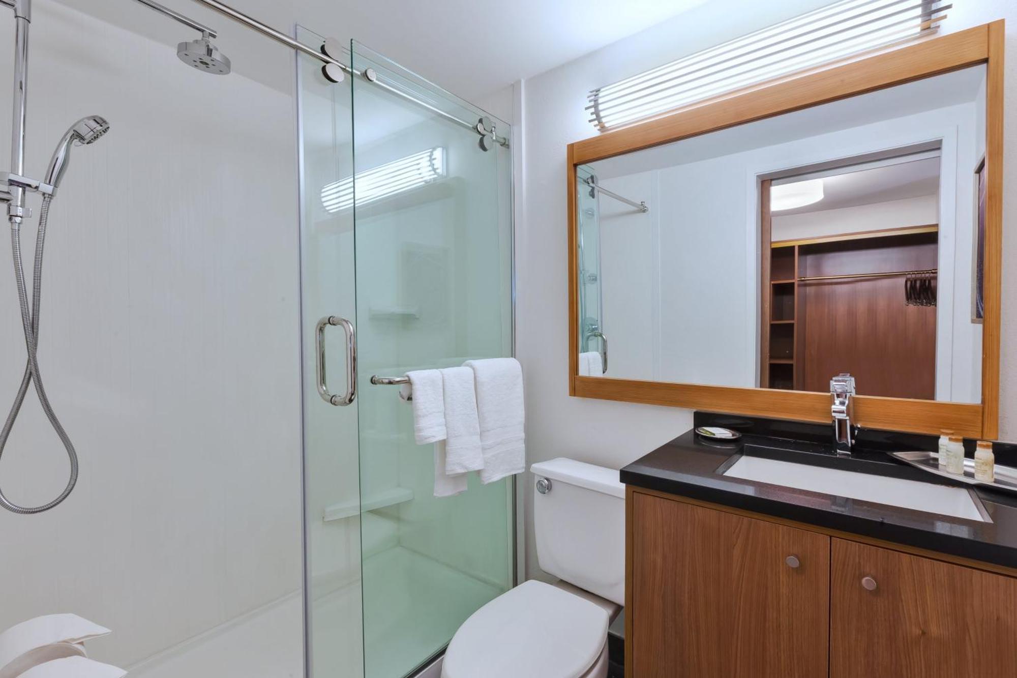 Standard Room Two Queen Beds