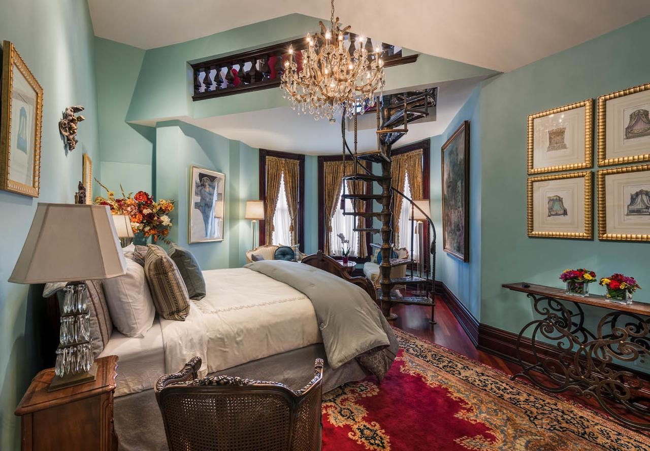 Presidential Suite