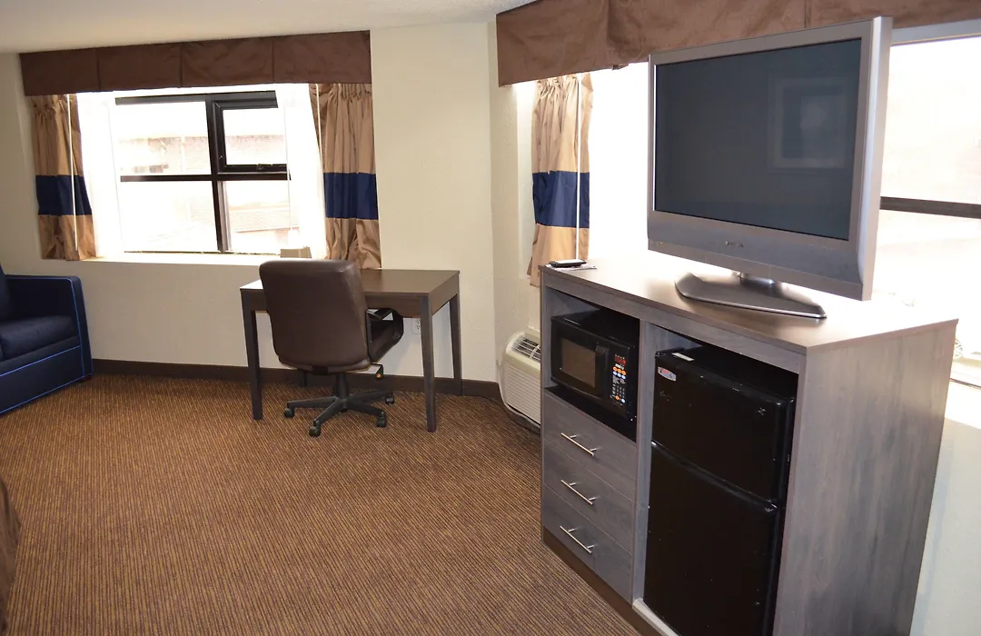 Baymont By Wyndham Downtown Detroit-1