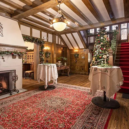 Frederick Stearns House Historic Inn-2