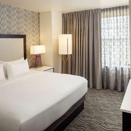 Doubletree Suites By Hilton Hotel Detroit Downtown - Fort Shelby-2