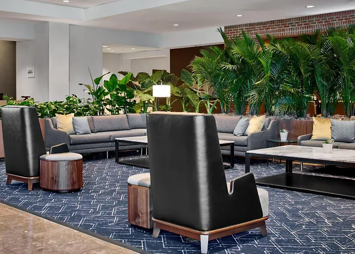 Courtyard By Marriott Detroit Downtown Hotel