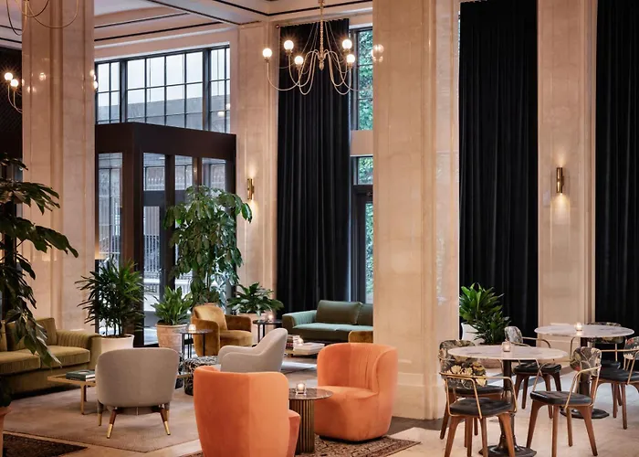 Hotels in DetroitRoost