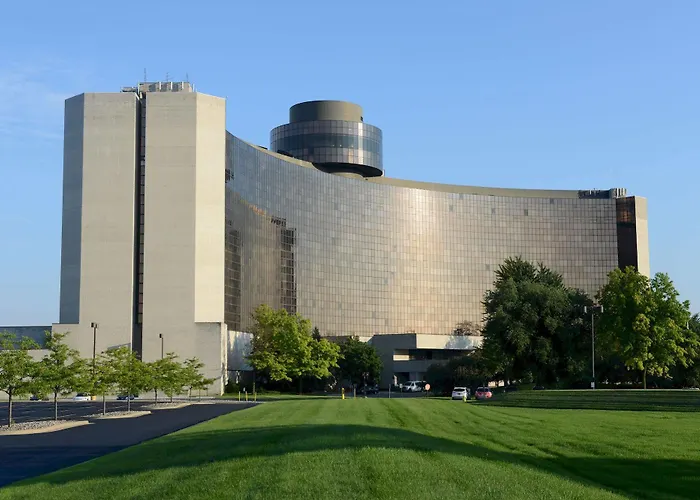 Edward Hotel & Convention Center Detroit